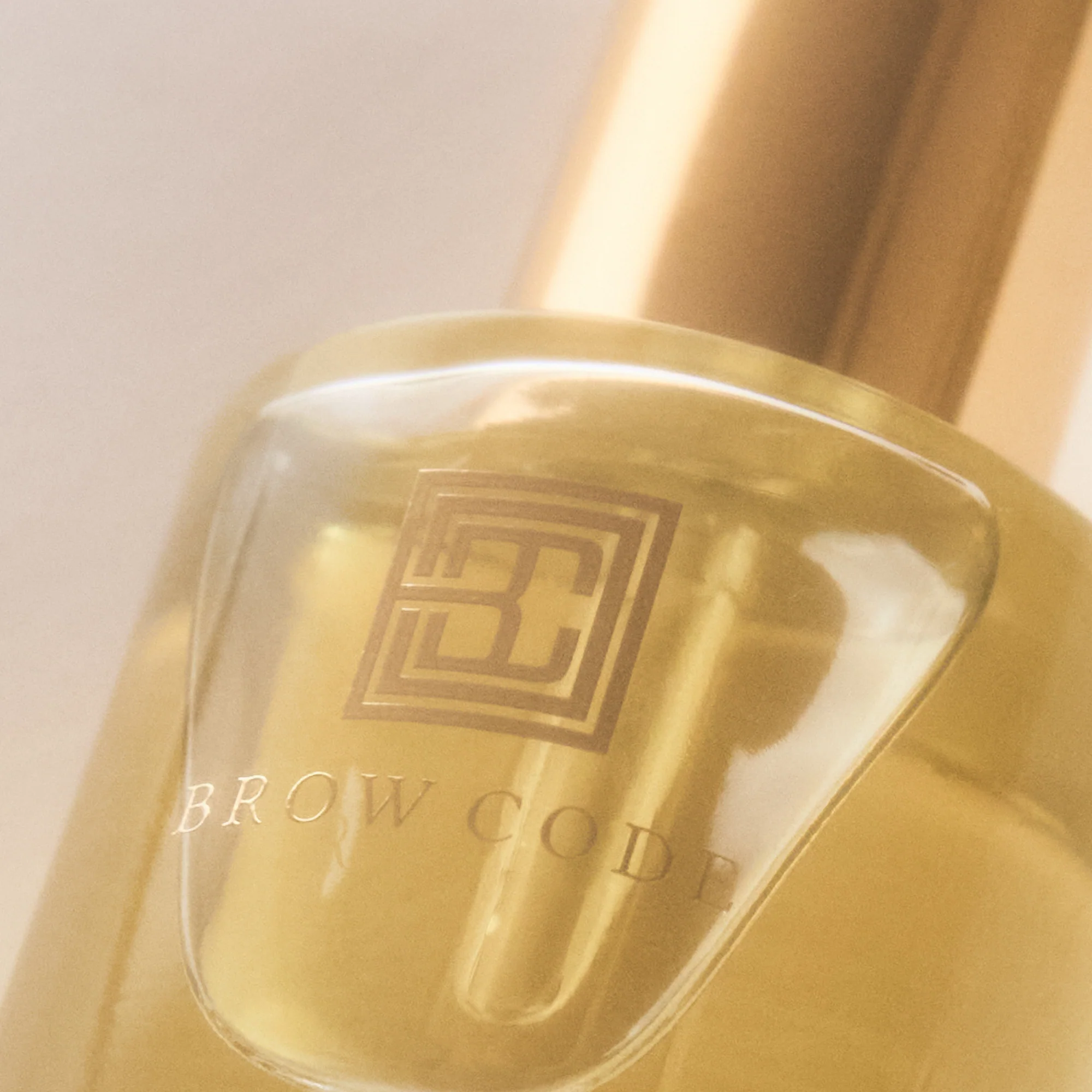 Brow Gold Nourishing Growth Oil 30ml - Image 7